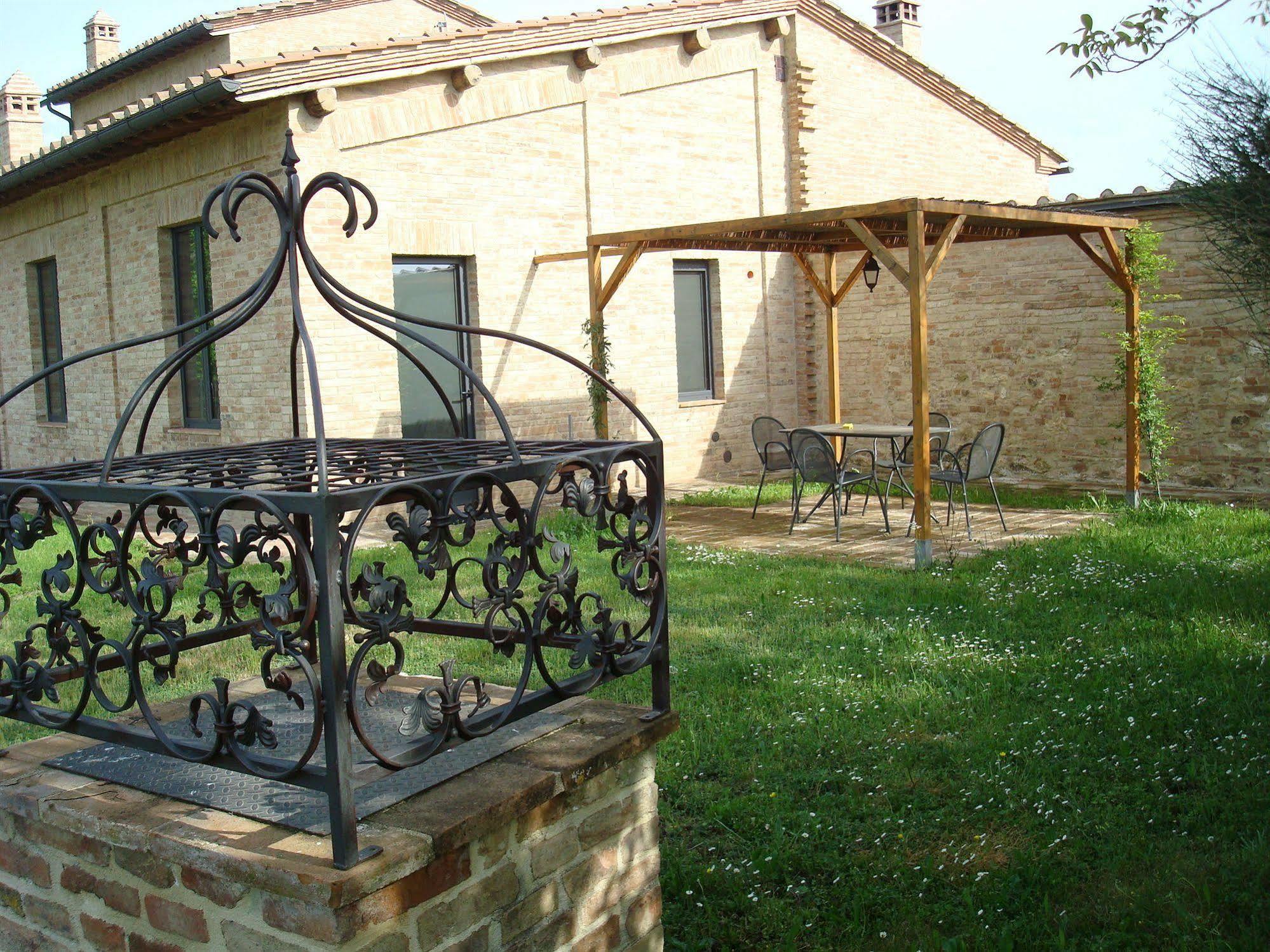 La Fornace Di San Galgano Villa Frosini Екстериор снимка
